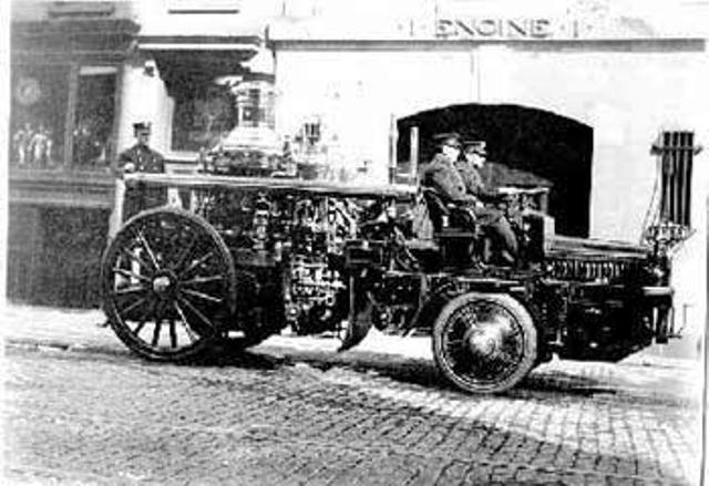 engine company 1 1900s
Hero the tabby fire cat made her new home at the firehouse at 165 West 29th Street, pictured here sometime in the early 1900s.