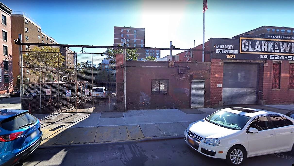 Could the remains of Charles and Sarah Hall still be buried under this vacant fenced-in lot on the corner of Park Avenue and East 128th Street, where there was once a church burial ground with about 293 vaults? 