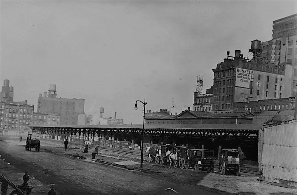 The Hudson River Railroad Depot on Thirtieth Street and Tenth Avenue was the site of numerous gang-related robberies in the l800s. Abraham Lincoln passed through this station two times, so to speak: the first time when he was heading to his inauguration and the second time when his body was transported to his burial site in Albany. The station was demolished in 1931 to make way for the Morgan Post Office.