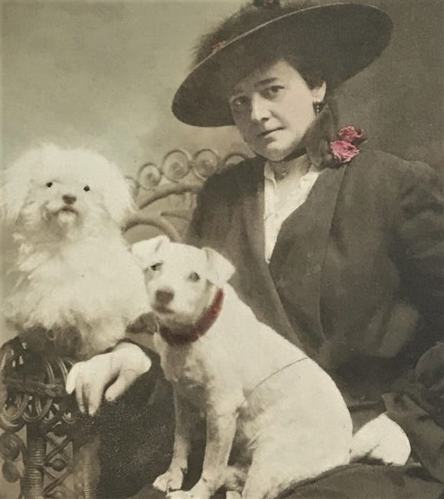 Mrs. Harry Ulysses Kibbe (nee Flora D'Auby Jenkins), from the Bideawee archives. 