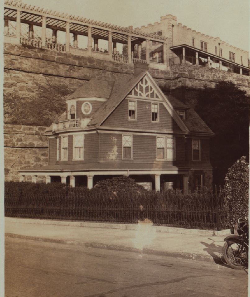Tommy Tucker lived in this large frame house on Riverside Drive near West 186th Street with Miss Baier. NYPL Digital Collections, 1931